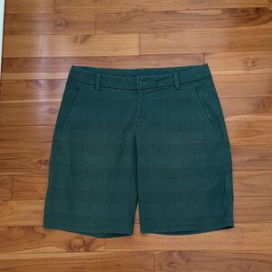 Men Lululemon ABC Shorts 10" Casual Sporty in Green Plaid Size 38
